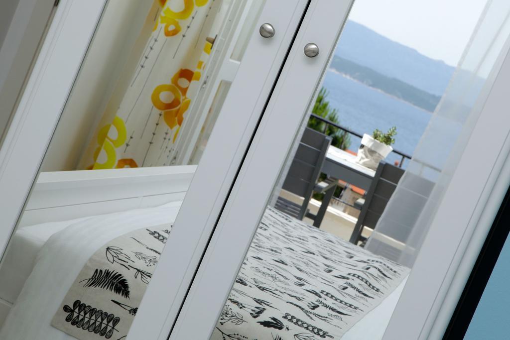 Apartments Diana - New Heated Pool Бол Екстер'єр фото