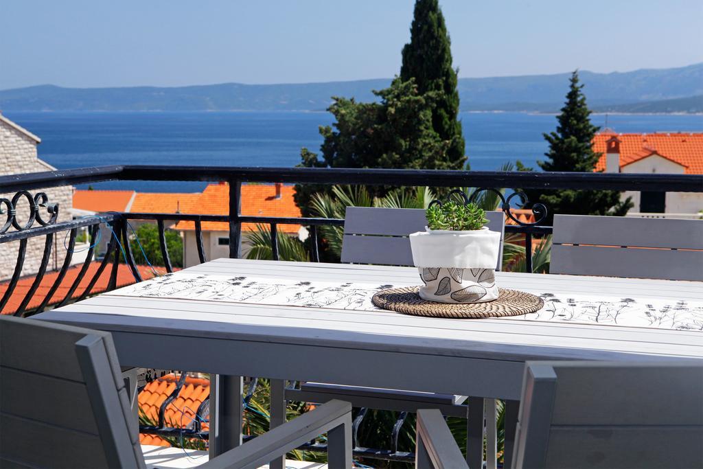 Apartments Diana - New Heated Pool Бол Екстер'єр фото